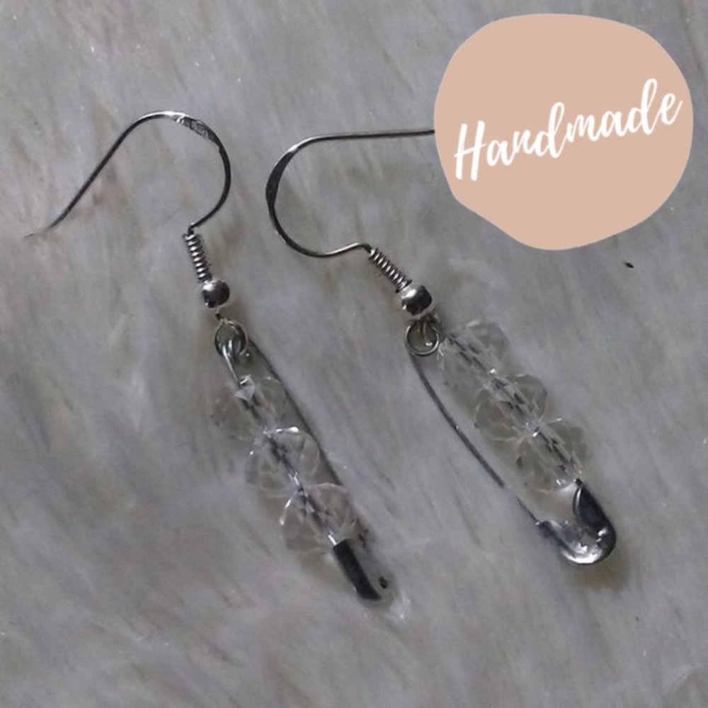 Kawaii Harajuku Safety Pin Dangle Earrings - Picture 1 of 6
